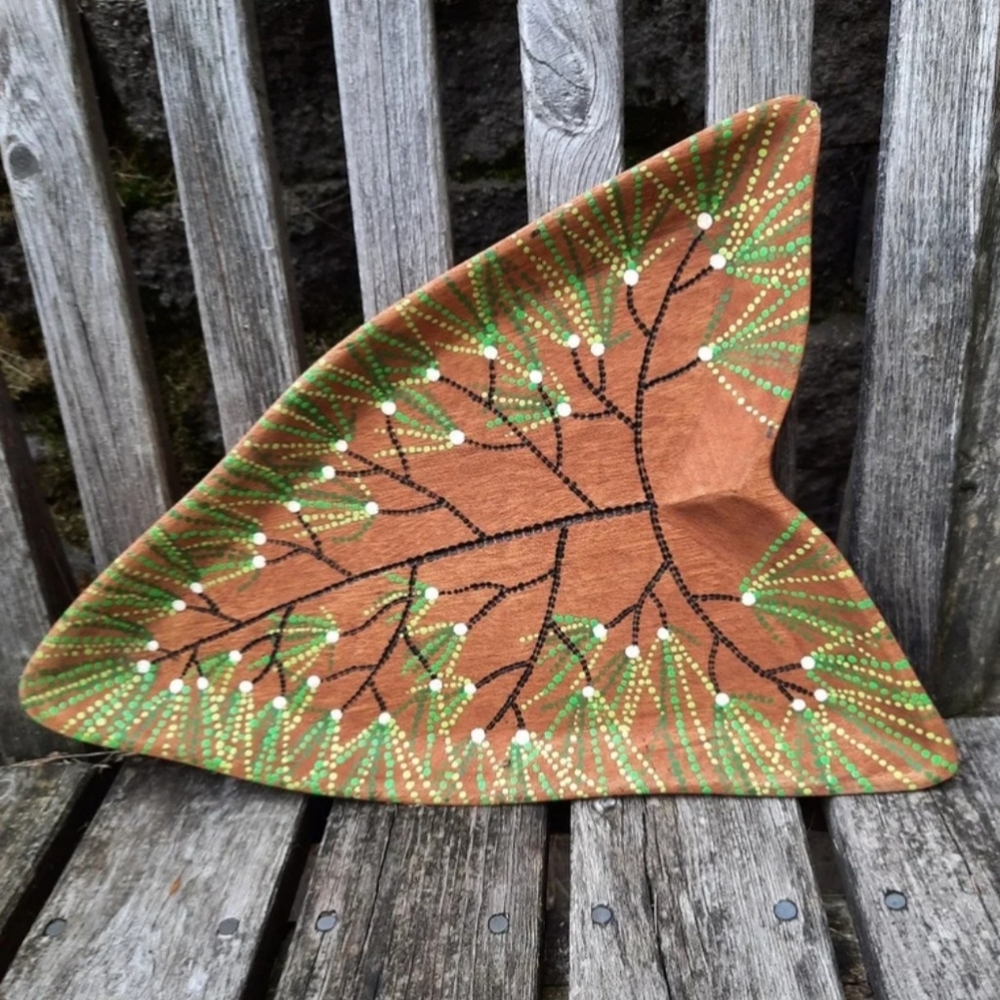 Handpainted vtg wood dish pine tree needles upcycled monkey pod Leaf Sha…